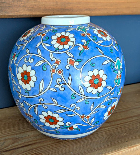 Vintage past times ceramic - past,